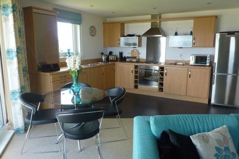 2 bedroom flat to rent, Flat , Cwrt Mary Welch, Pentre Doc Y Gogledd, Llanelli