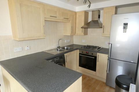 2 bedroom apartment to rent, Farriers Court, Drighlington