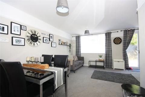 15 Juniper Square, Havant, PO9 1HZ