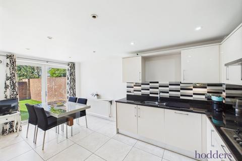 undefined, Willow Walk, Chertsey, Surrey, KT16