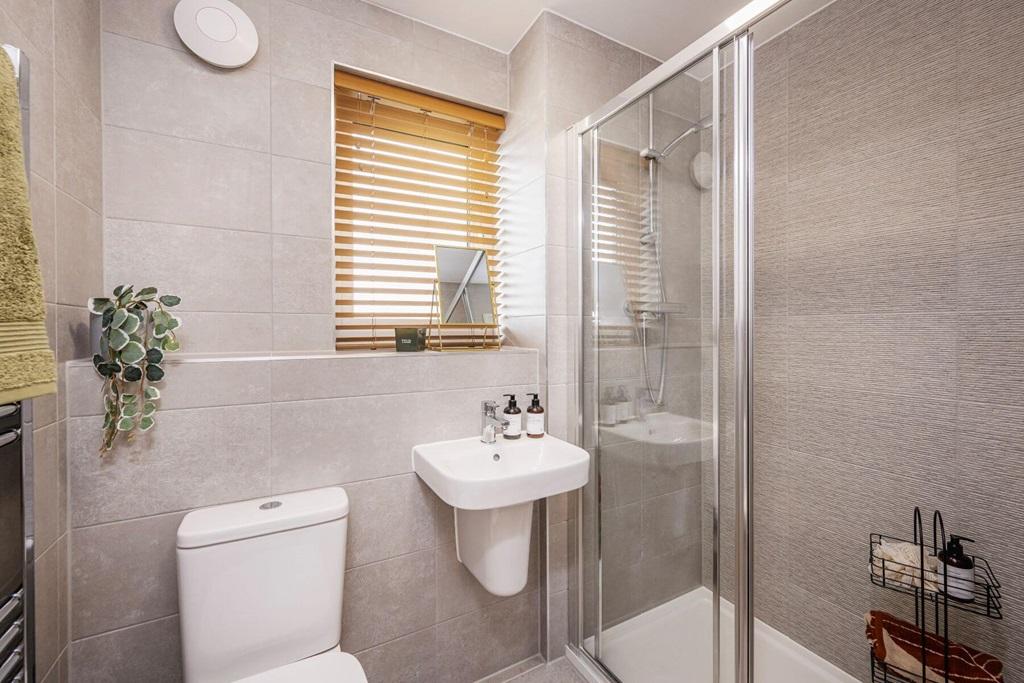 A family bathroom completes the first floor