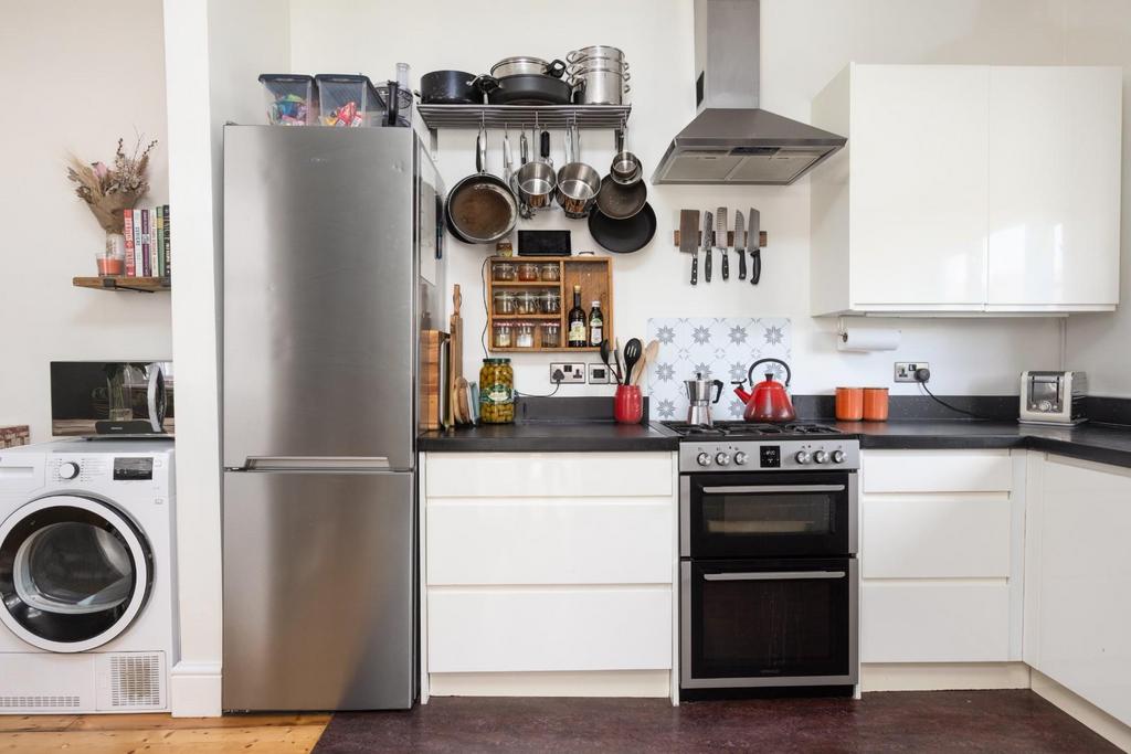 10 Kensington Park Road, BS4-12.jpg