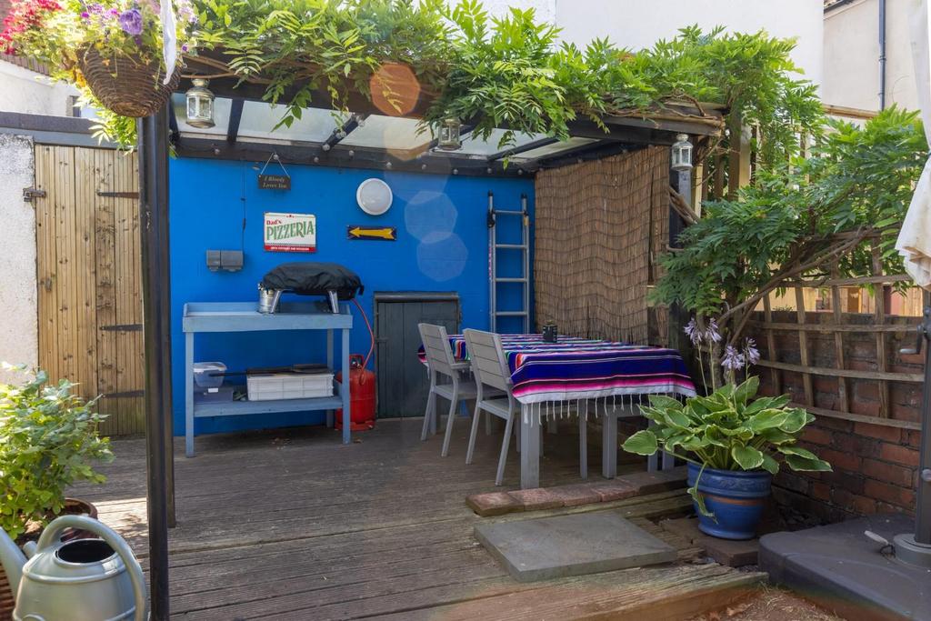 10 Kensington Park Road, BS4-29.jpg