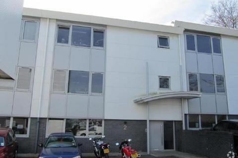 English Clos Hove BN3 7ET