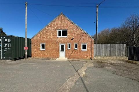 Warehouse to rent, Highsted Vly Rodmersham ME9 0AG