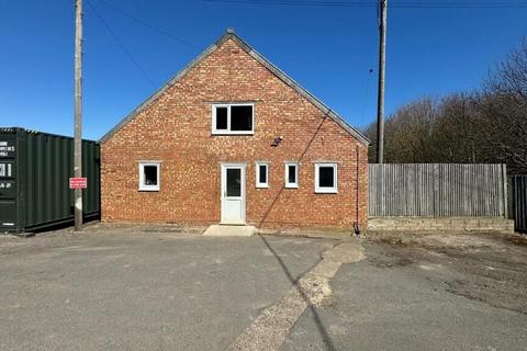 Warehouse to rent, Highsted Vly Rodmersham ME9 0AG