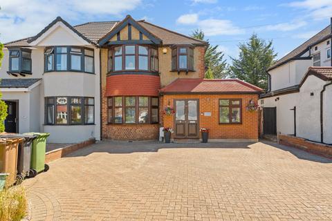 4 bedroom semi-detached house for sale, Woodlands Avenue, Worcester Park KT4