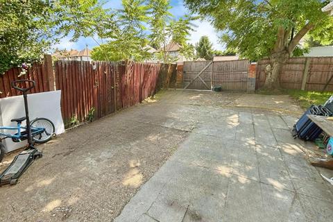 undefined, Lower Cippenham Lane, Cippenham