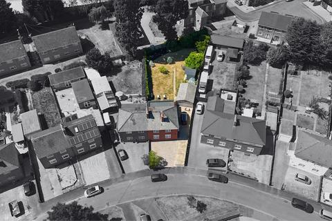 3 bedroom semi-detached house for sale, Grove Crescent, Barnwood, Gloucester