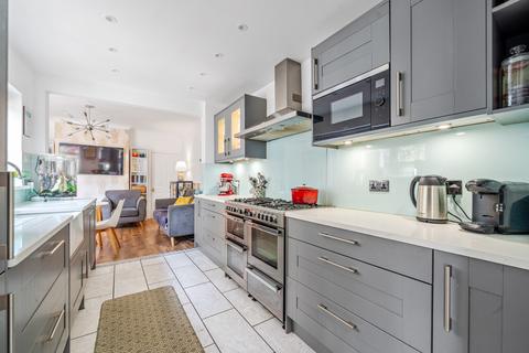 undefined, Glebeland Gardens, Shepperton, TW17