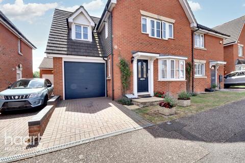 4 Holt Road, Harold Hill, Romford, RM3 8PN