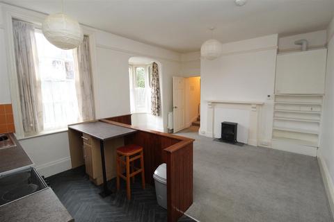 1 bedroom apartment to rent, Salutary Mount, Heavitree