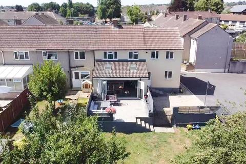 3 bedroom end of terrace house for sale, Earlstone Crescent, Bristol