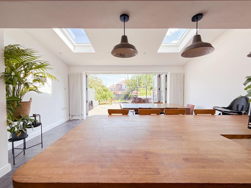 Open Plan kitchen / Dining Room