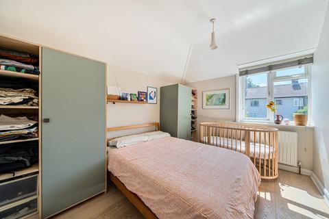 12a Longdown Road, London, SE6 3SN