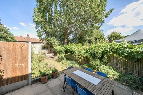 12a Longdown Road, London, SE6 3SN