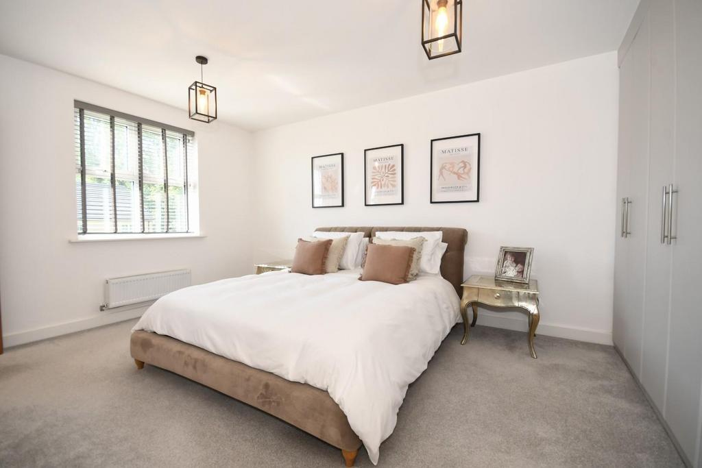 Bed 1 (2).jpg