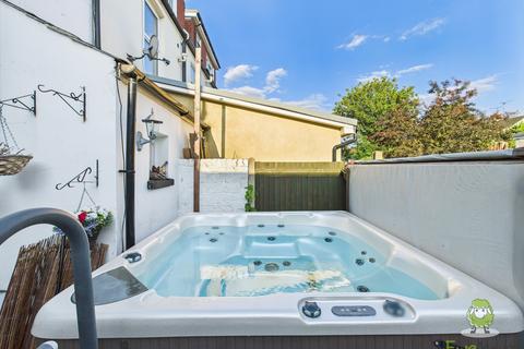 undefined, CARLTON AVENUE, GILLINGHAM, ME7