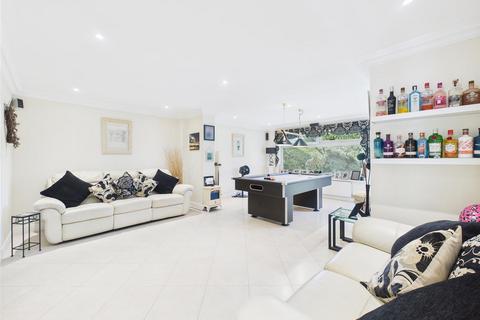 4 bedroom semi-detached house for sale, Tranby Ride, Anlaby
