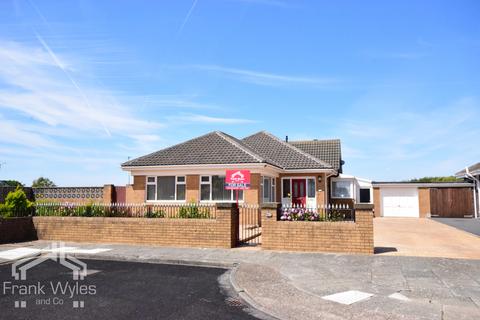4 bedroom bungalow for sale, Kilgrimol Gardens, Lytham St. Annes, Lancashire