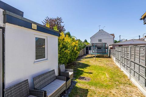 undefined, Rayleigh Road, Leigh-on-Sea, SS9