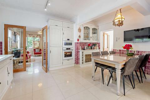 4 bedroom detached house for sale, Thorpe Road, Longthorpe, Peterborough, PE3