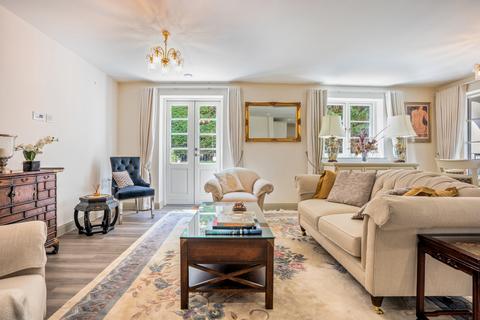 2 bedroom apartment for sale, Canford Cliffs Road, Canford Cliffs, Poole, Dorset, BH13