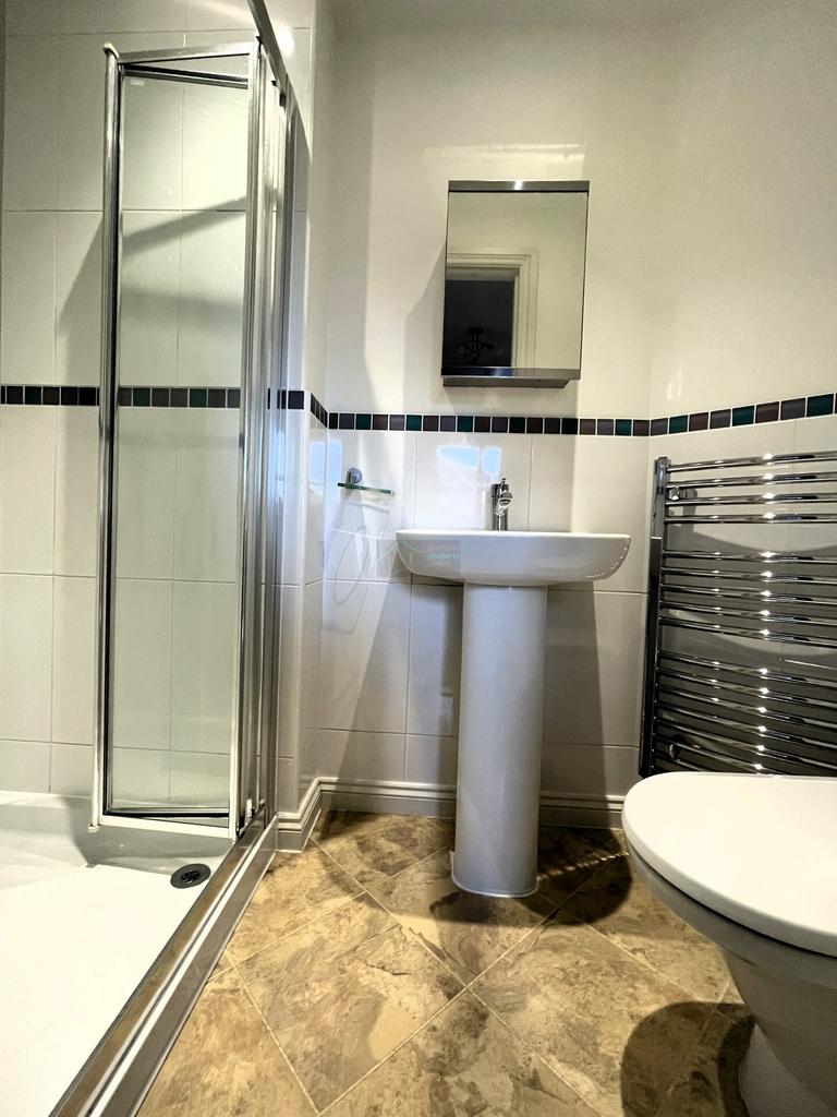 En-Suite Shower Room.JPG