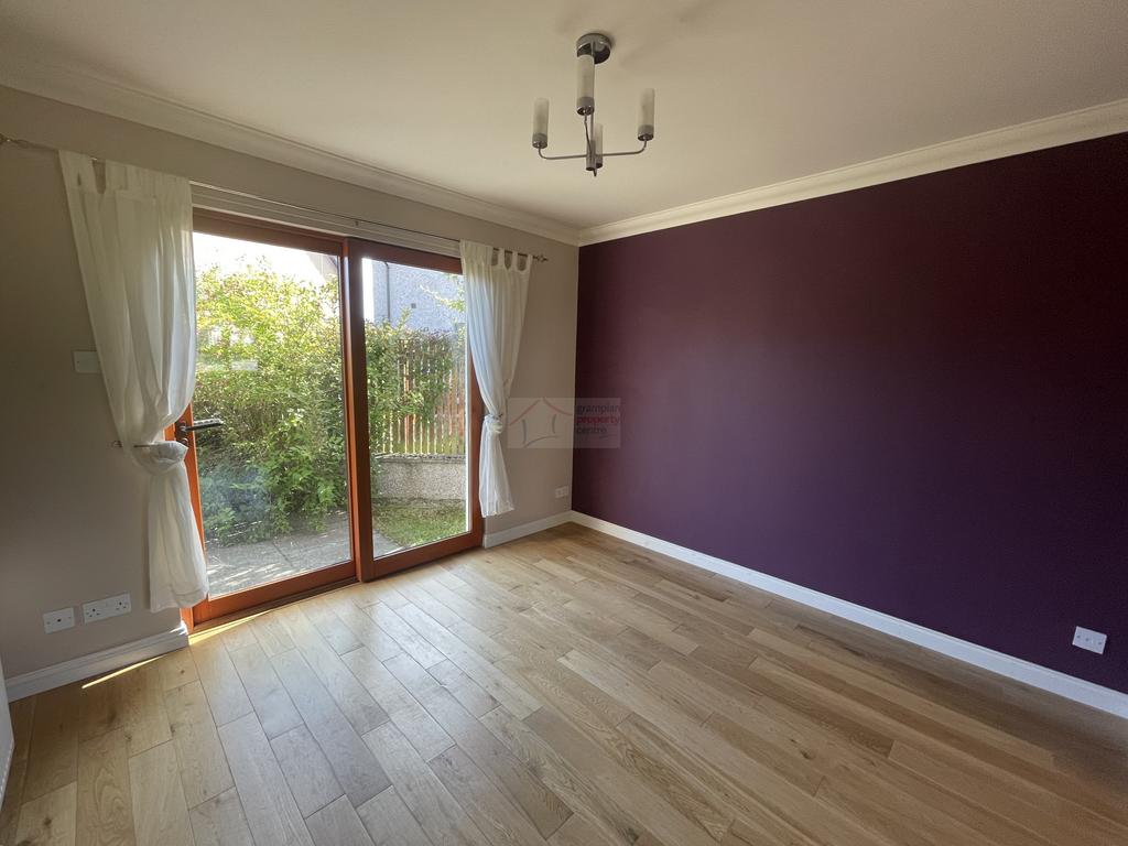 Dining Room a.JPG