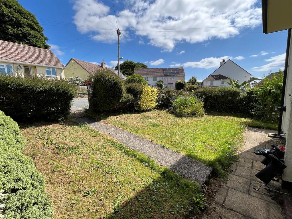 Front Garden.jpg