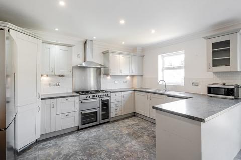 4 bedroom end of terrace house for sale, Huntington Crescent, Far Headingley, Leeds, LS16
