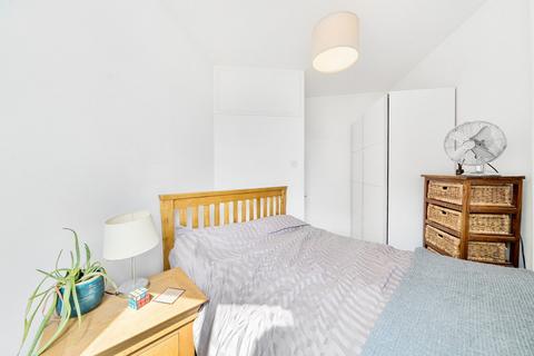 1 bedroom flat for sale, Old Kent Road, London, SE1