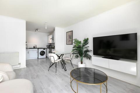 78 Academia Way, London, N17 8HQ