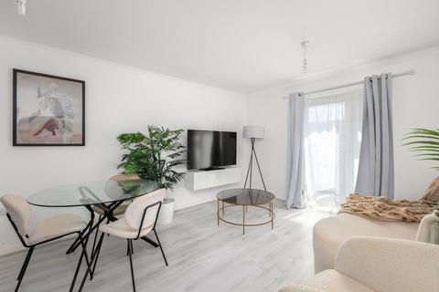 78 Academia Way, London, N17 8HQ