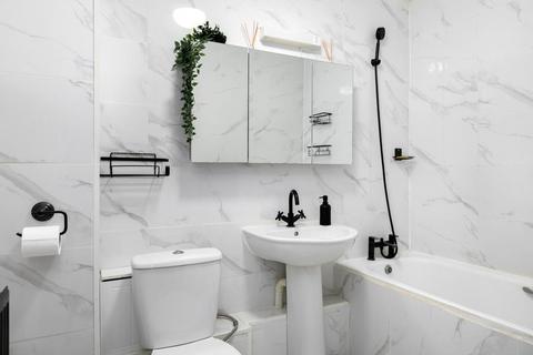 78 Academia Way, London, N17 8HQ