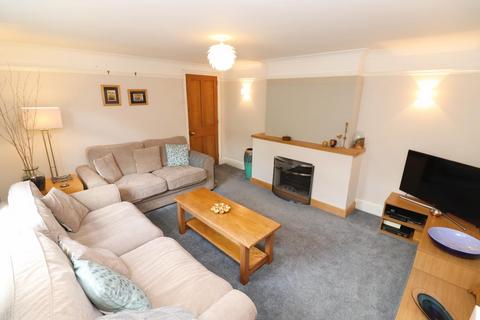undefined, Saffron Road, Higham Ferrers NN10