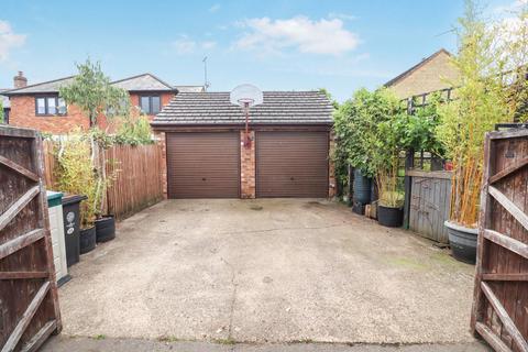 undefined, Saffron Road, Higham Ferrers NN10