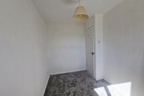 2 bedroom terraced house to rent, Heol Castell Coety, Bridgend, Bridgend County. CF31 1PX