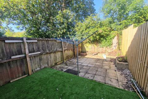 2 bedroom terraced house to rent, Heol Castell Coety, Bridgend, Bridgend County. CF31 1PX