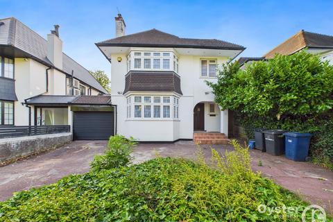 5 bedroom semi-detached house to rent, Weymouth Avenue, London, NW7