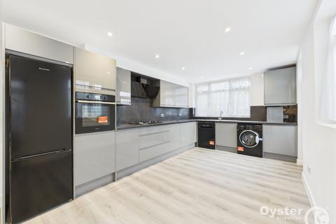 5 bedroom semi-detached house to rent, Weymouth Avenue, London, NW7