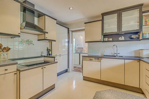 3 bedroom detached house for sale, Fernlea Road, Benfleet, SS7