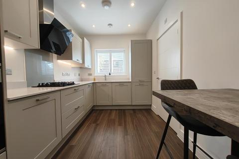 2 bedroom semi-detached house for sale, Dunlop Row, Crowthorne