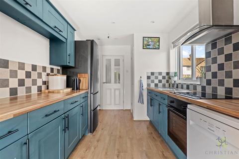 3 bedroom semi-detached house for sale, Berryfield Road, Evesham WR11