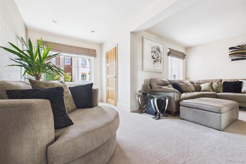 16 Green Close, Great Haywood, Stafford, ST18 0WF