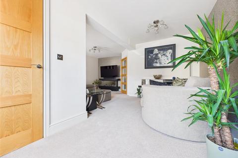 16 Green Close, Great Haywood, Stafford, ST18 0WF