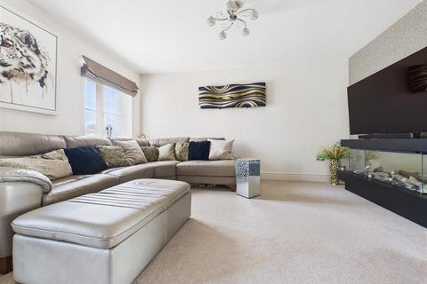 16 Green Close, Great Haywood, Stafford, ST18 0WF