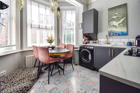 Flat 1, 1 Upper Elms Road, Aldershot, GU11 3ES