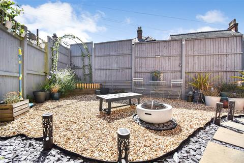 Flat 1, 1 Upper Elms Road, Aldershot, GU11 3ES