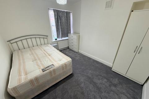 undefined, Birnam Road, Finsbury Park